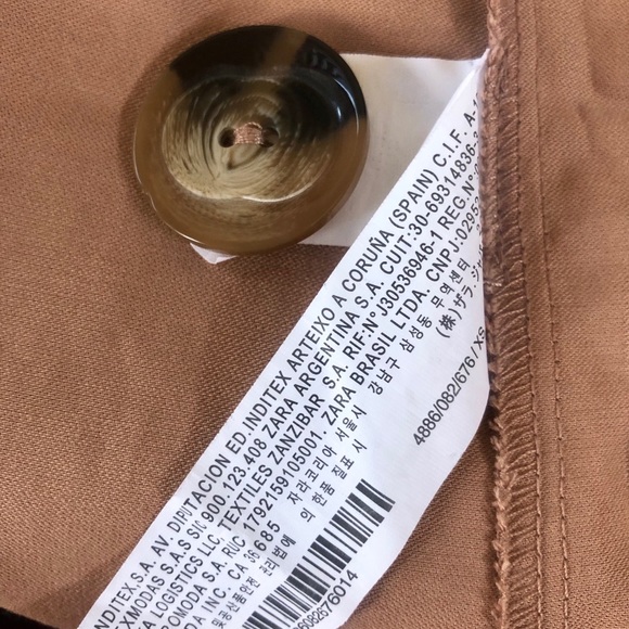 Zara Top with sleeves - Picture 5 of 6